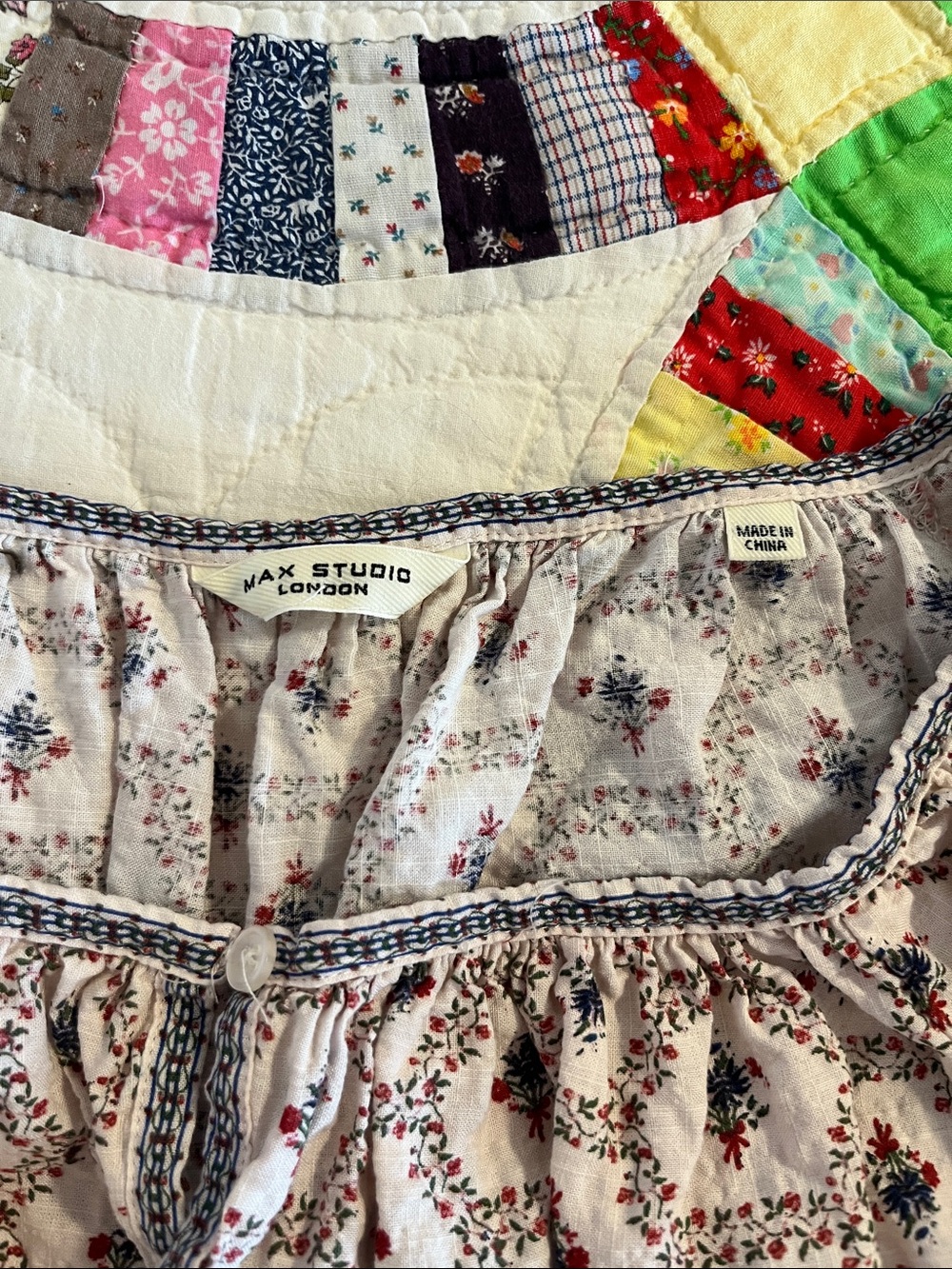 Max Studio London Floral Peasant Blouse Small Summer Beachy Flowy Feminine - Picture 3 of 4